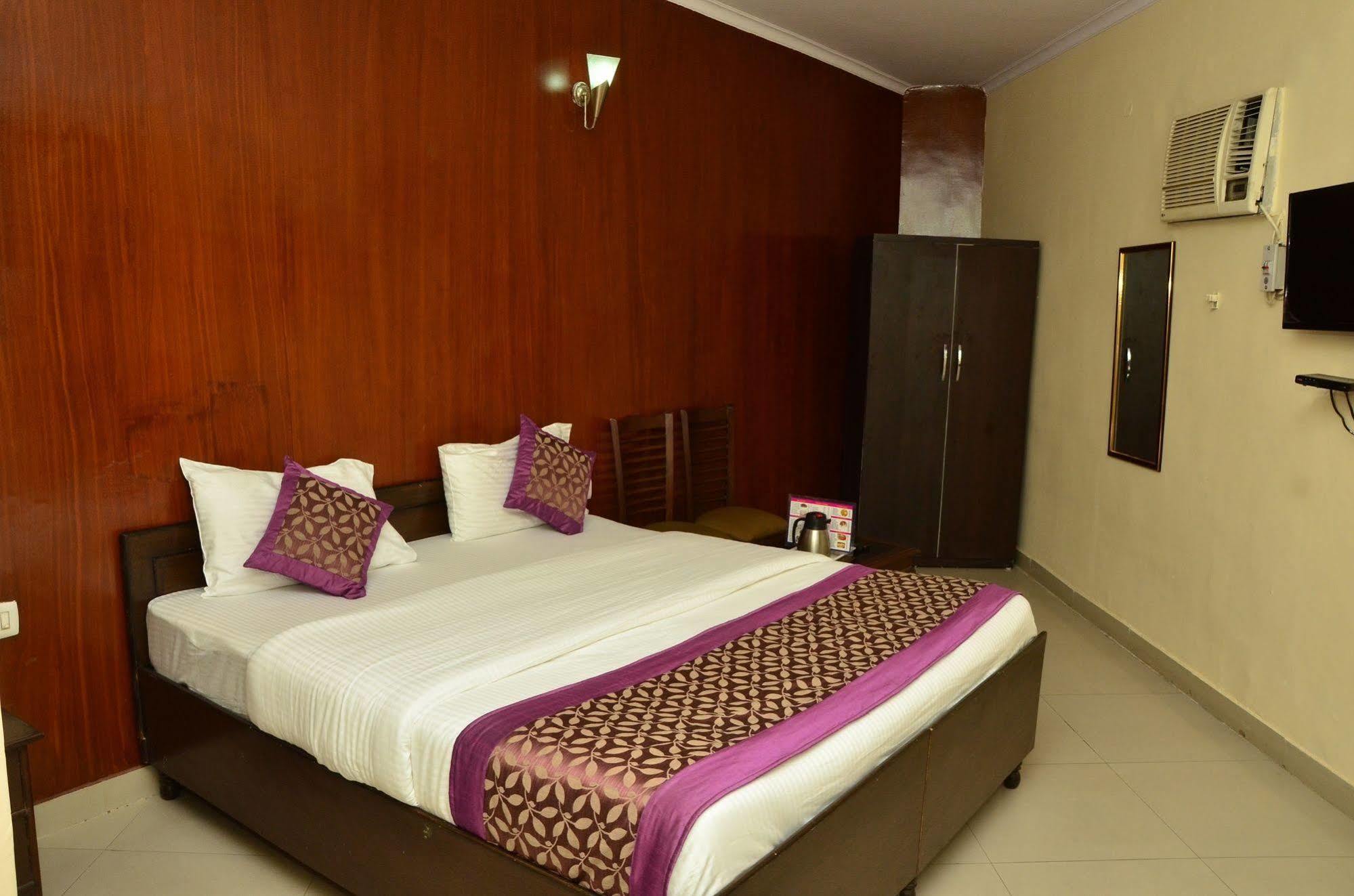Super Hotel O Global Νέο Δελχί Εξωτερικό φωτογραφία