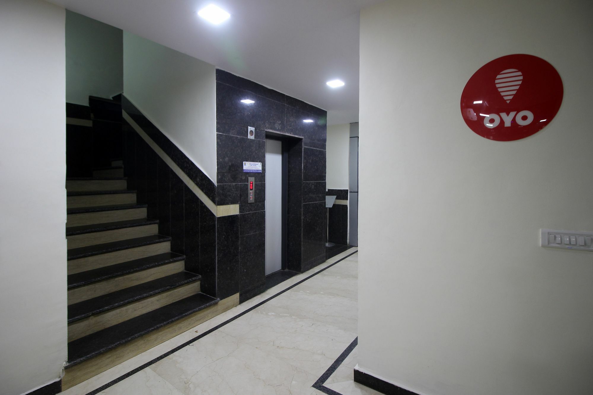 Super Hotel O Global Νέο Δελχί Εξωτερικό φωτογραφία